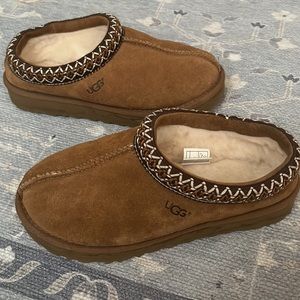 UGG Tasman slipper